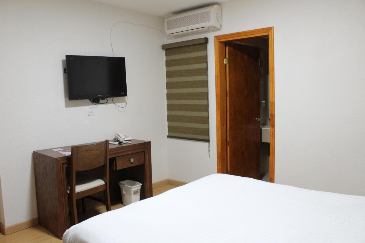 Hotel Adriana Hidalgo del Parral Buitenkant foto